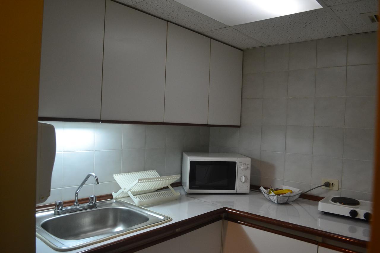 Suites Plaza Las Flores Lima Exterior foto